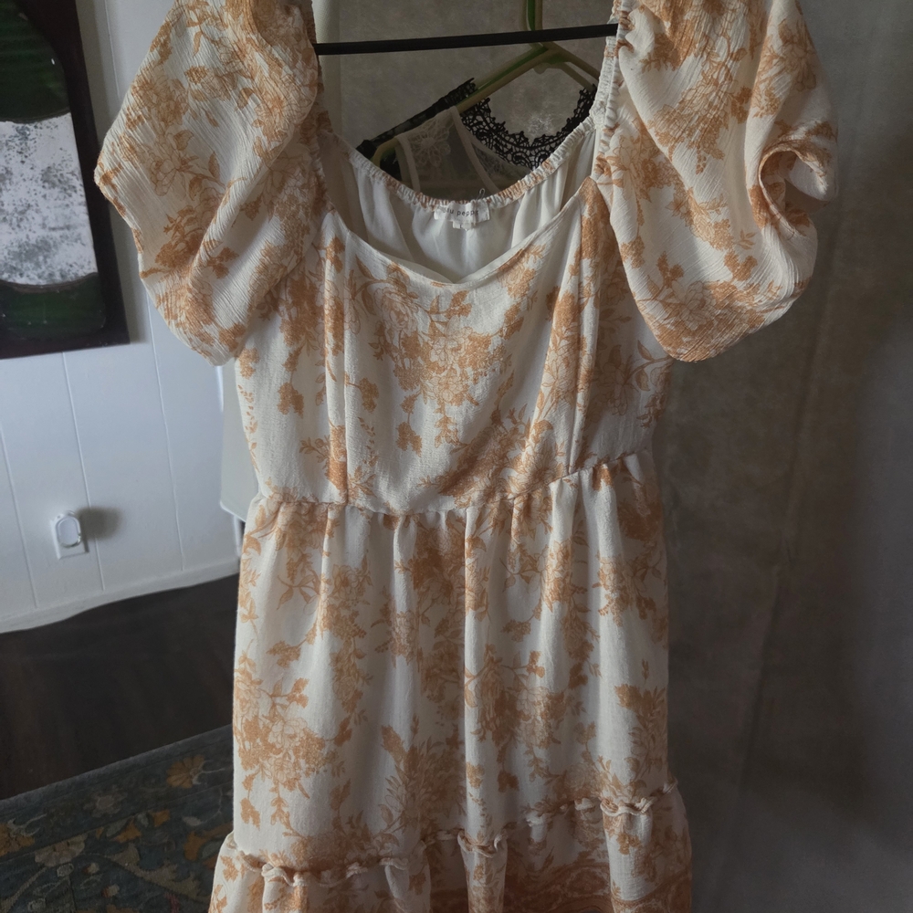 Blu Pepper Orange White Ruffled Puff Sleeve Midi Dress
